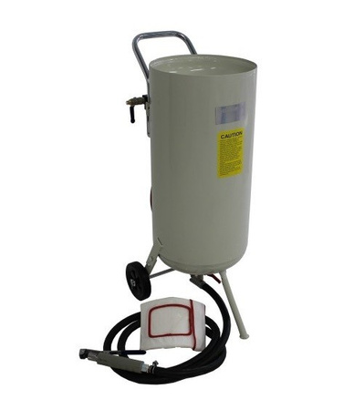 76L siphon sandblaster with funnel